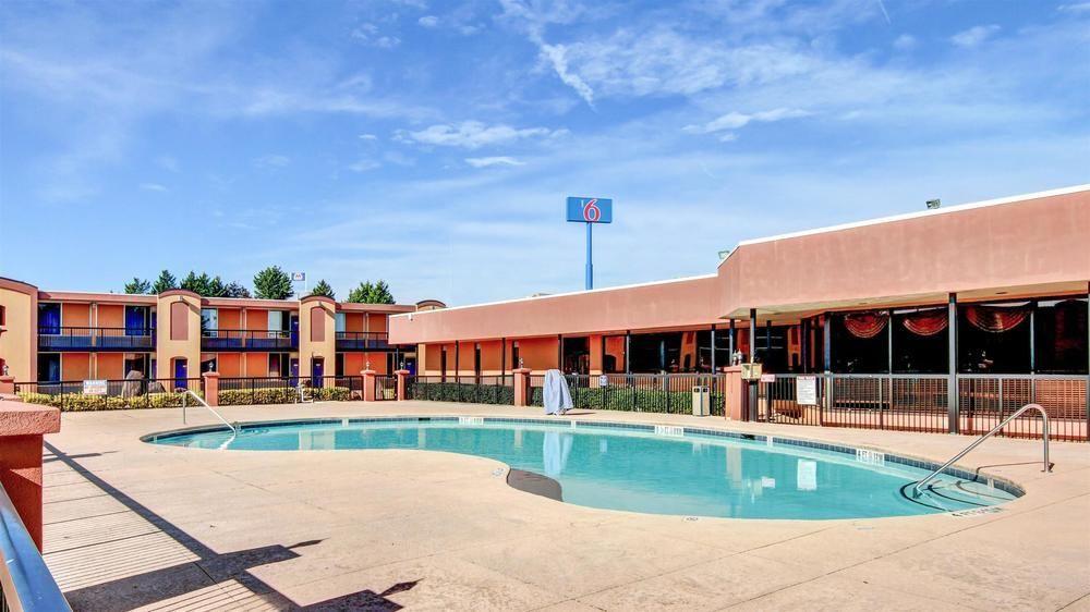 Red Roof Inn Forsyth Exterior foto